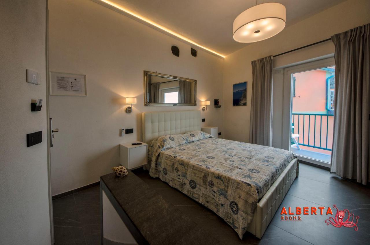 Alberta Rooms Manarola Exterior photo